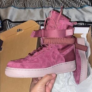 SF Air Force One “Force is Female”